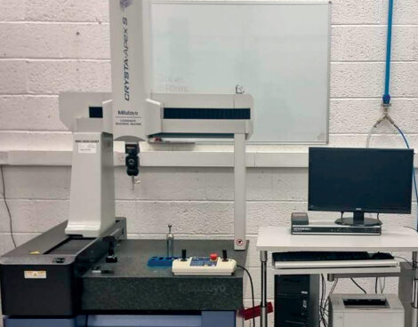 Mitutoyo Crysta Apex S 776 CNC CMM