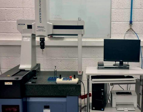 Mitutoyo Crysta Apex S 544 CNC CMM